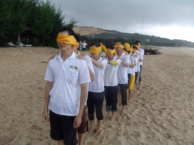 Teambuilding Thoát khỏi đảo hoang